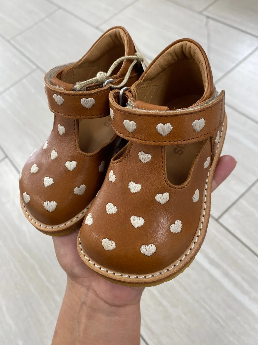 Angulus Cognac Heart T Strap Baby Shoe Fashion