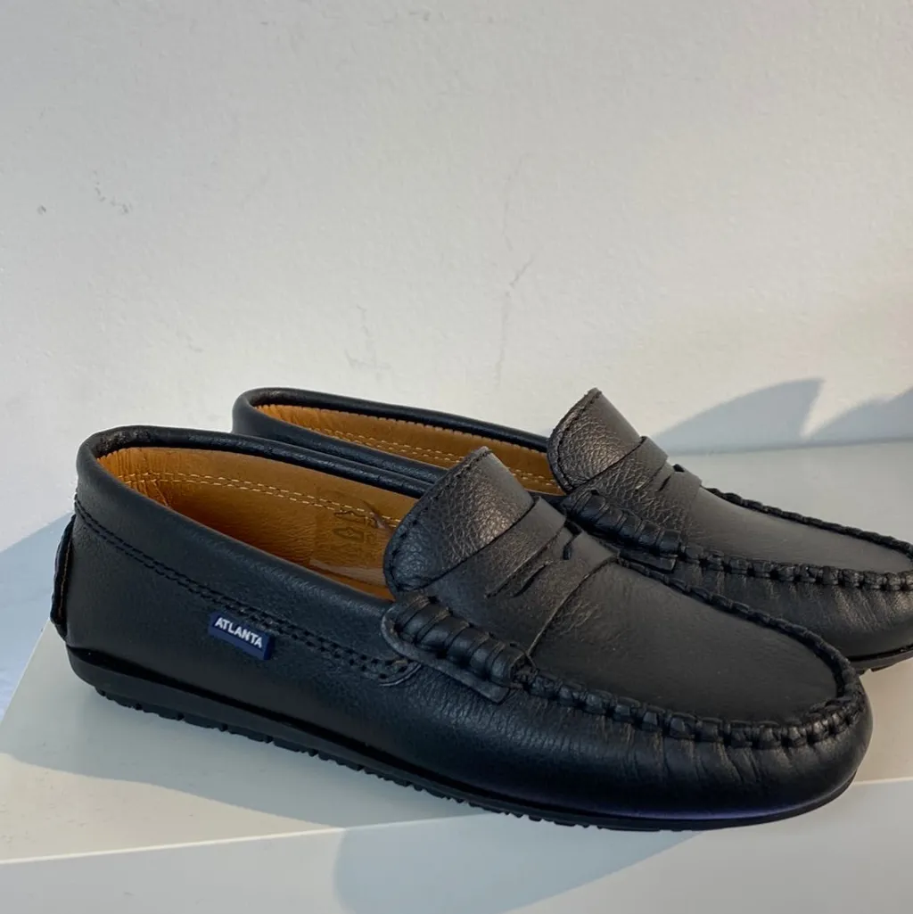 Atlanta Mocassin Black Grainy Penny Loafer Hot