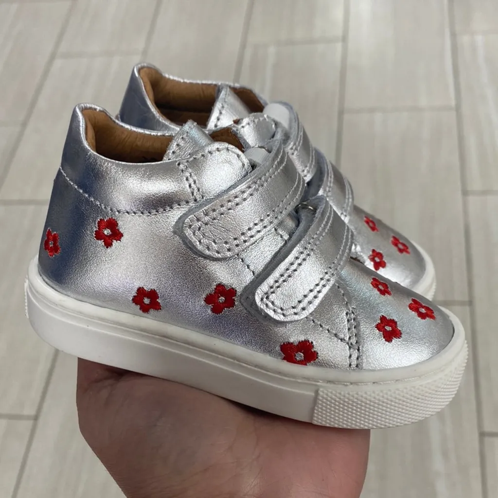 Atlanta Mocassin Silver and Red Flower Baby Sneaker Online
