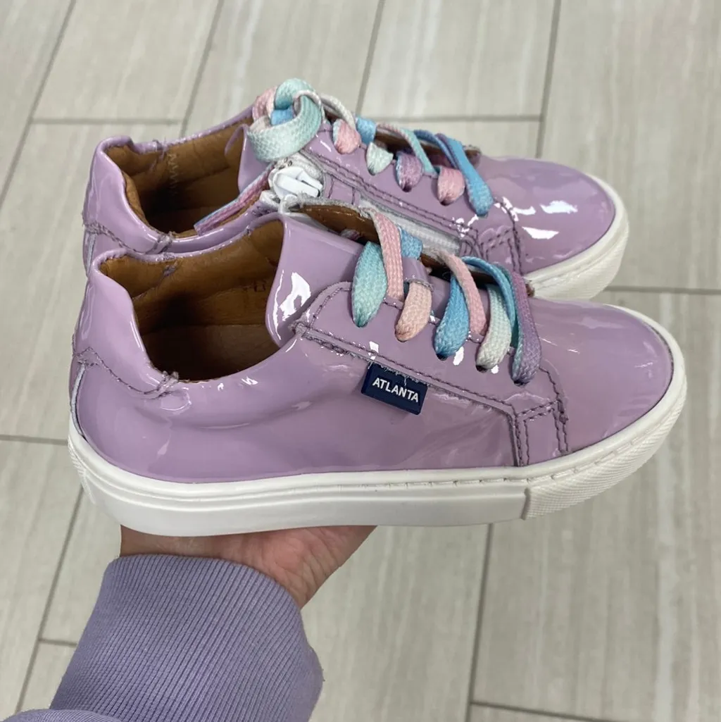 Atlanta Mocassin Violet Patent Zipper Sneaker Fashion