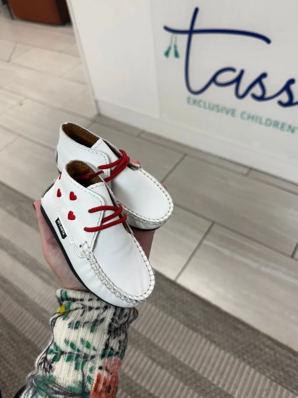 Atlanta Mocassin White Hearts Baby Bootie Best