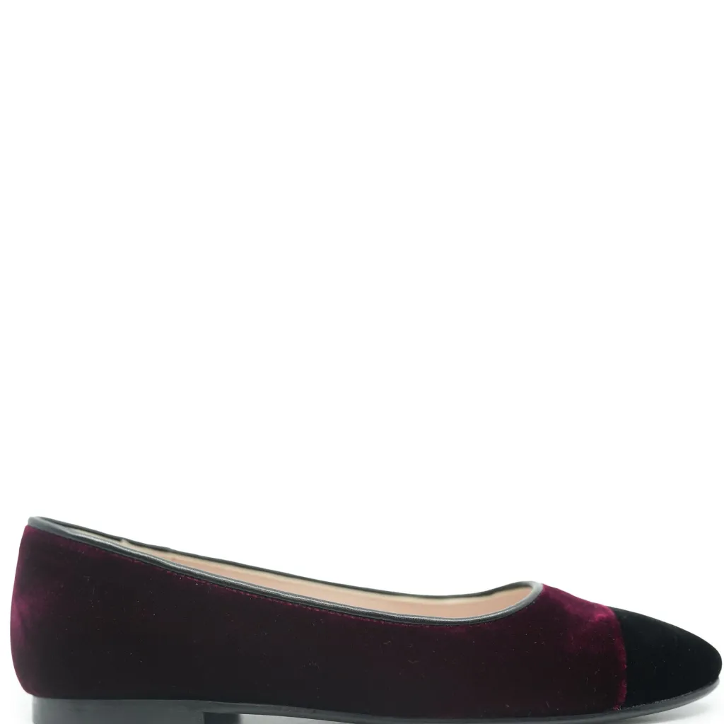 Beberlis Cherry and Black Captoe Velvet Flat Fashion