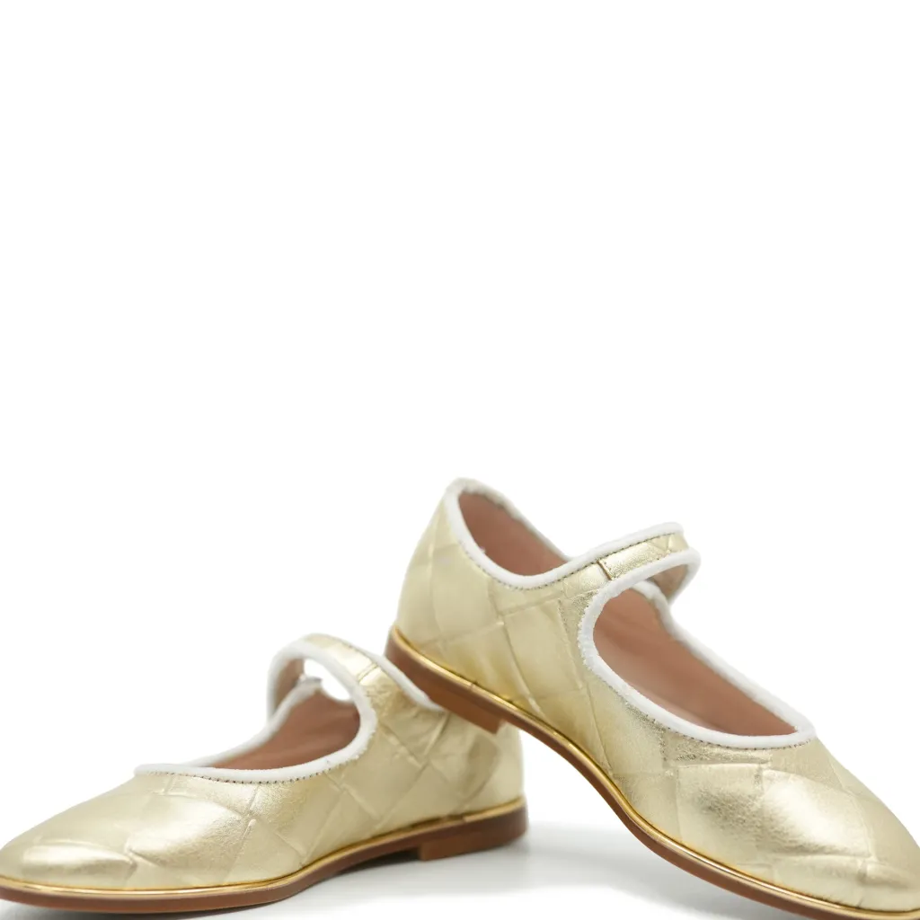 Beberlis Gold Diamond Cut Pointed Mary Jane New