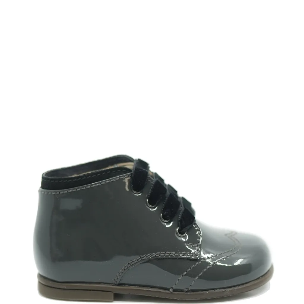 Beberlis Gray Patent Wingtip Baby Bootie New