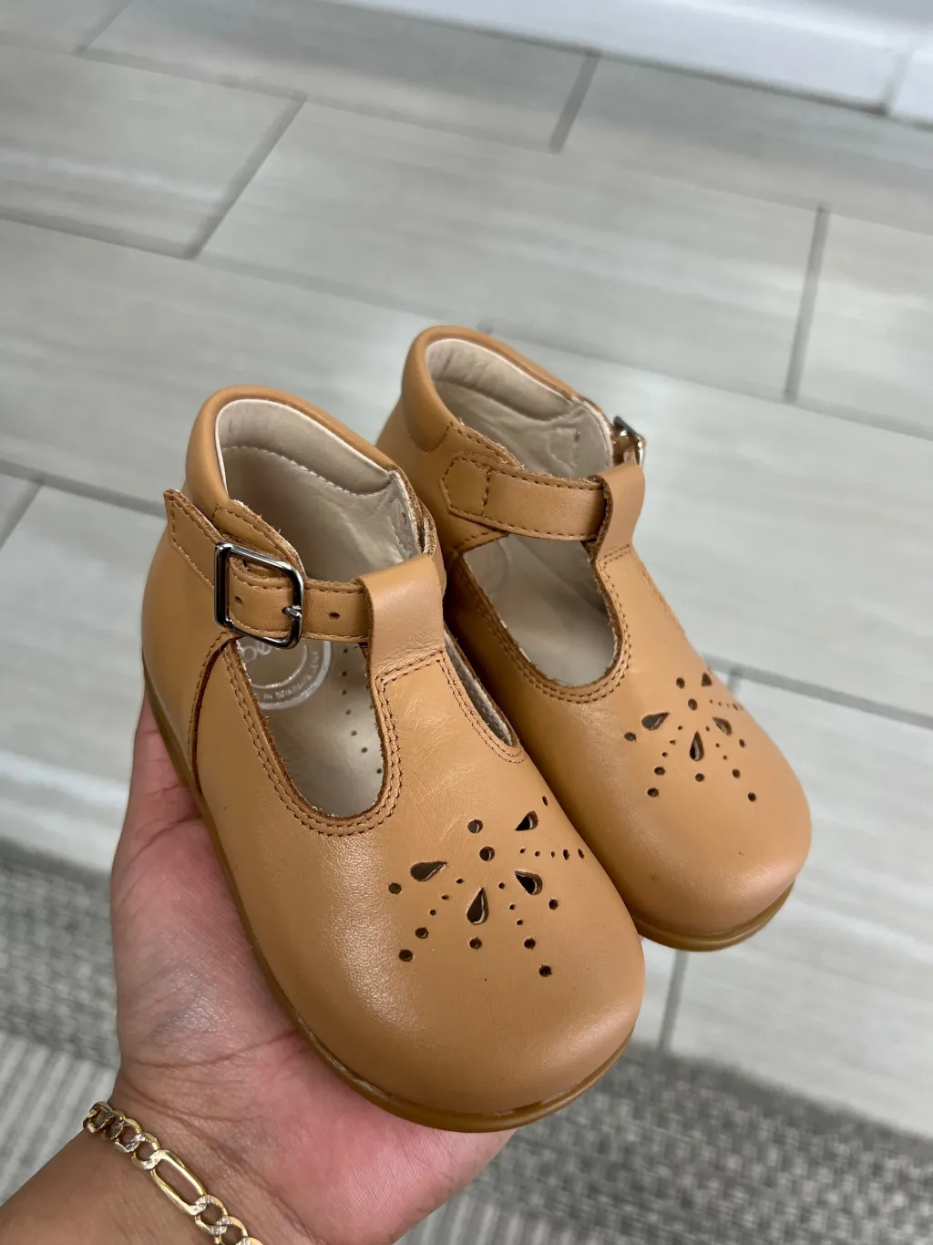 Beberlis Oat Perforated Baby Shoe Online