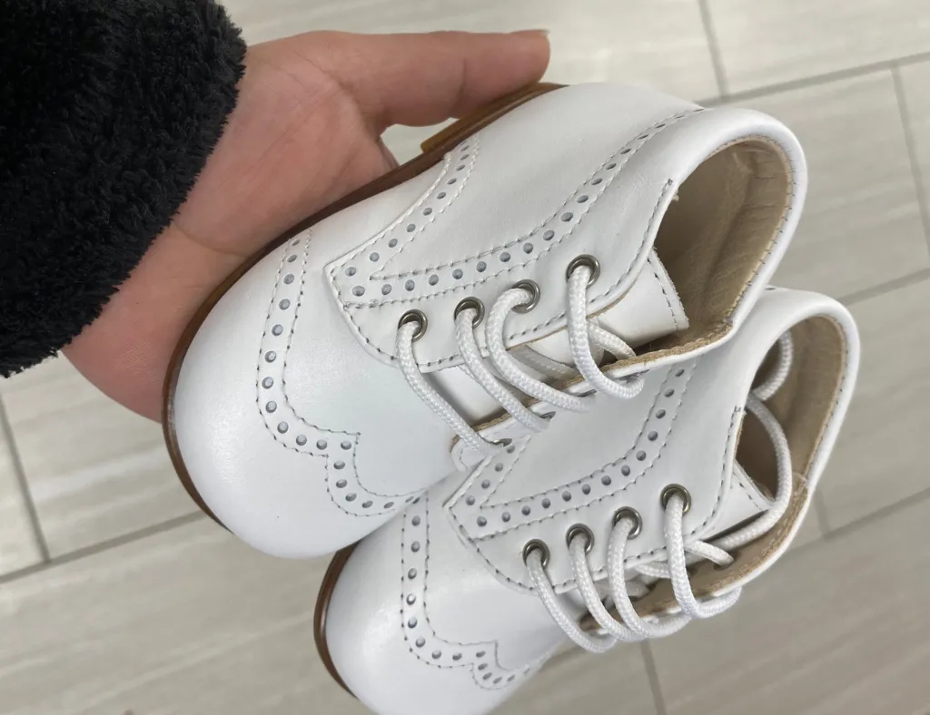 Beberlis White Wingtip Baby Shoe New