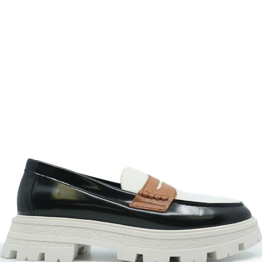 BluBlonc Black and Ivory Chunky Loafer Best
