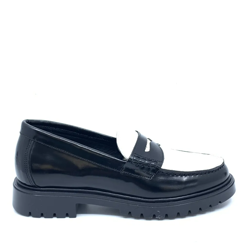 BluBlonc Black and White Chunky Loafer Best