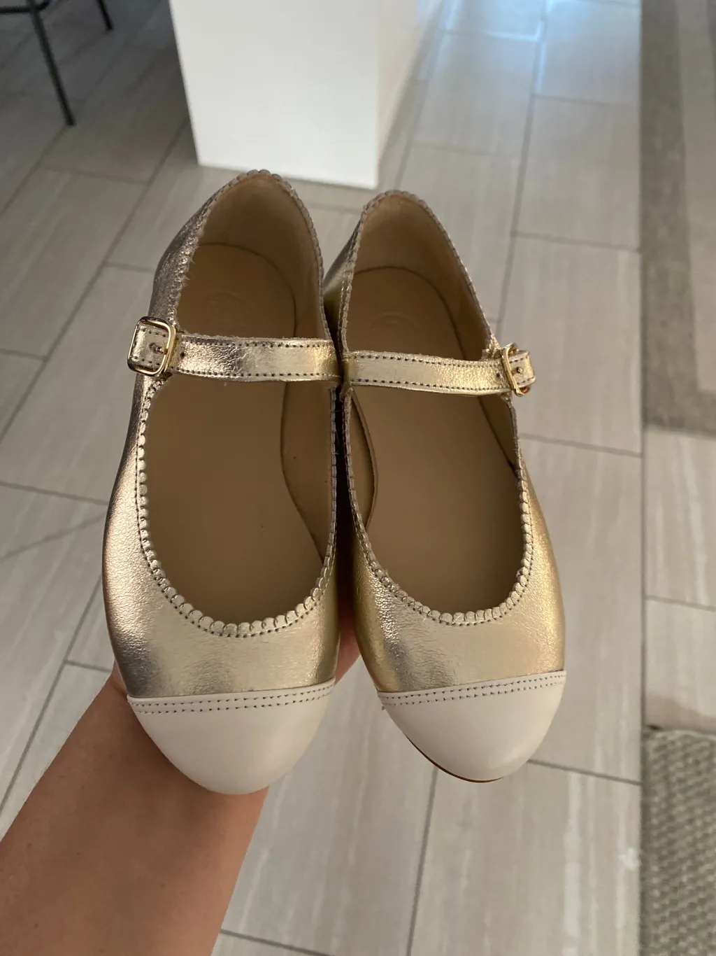 BluBlonc Gold and Cream Scalloped Mary Jane Hot