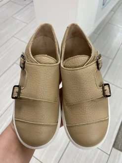 BluBlonc Ivory Pebbled Captoe Dress Sneaker Hot