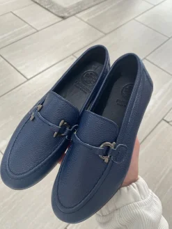 BluBlonc Navy Pebbled Buckle Dress Shoe New
