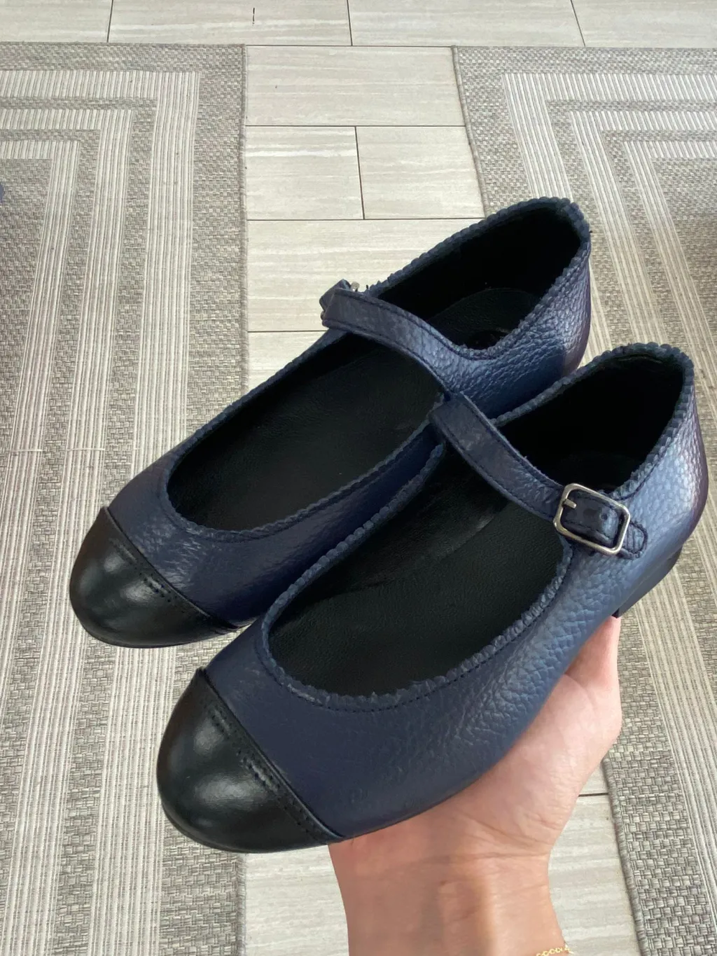BluBlonc Navy Pebbled Captoe Mary Jane Hot