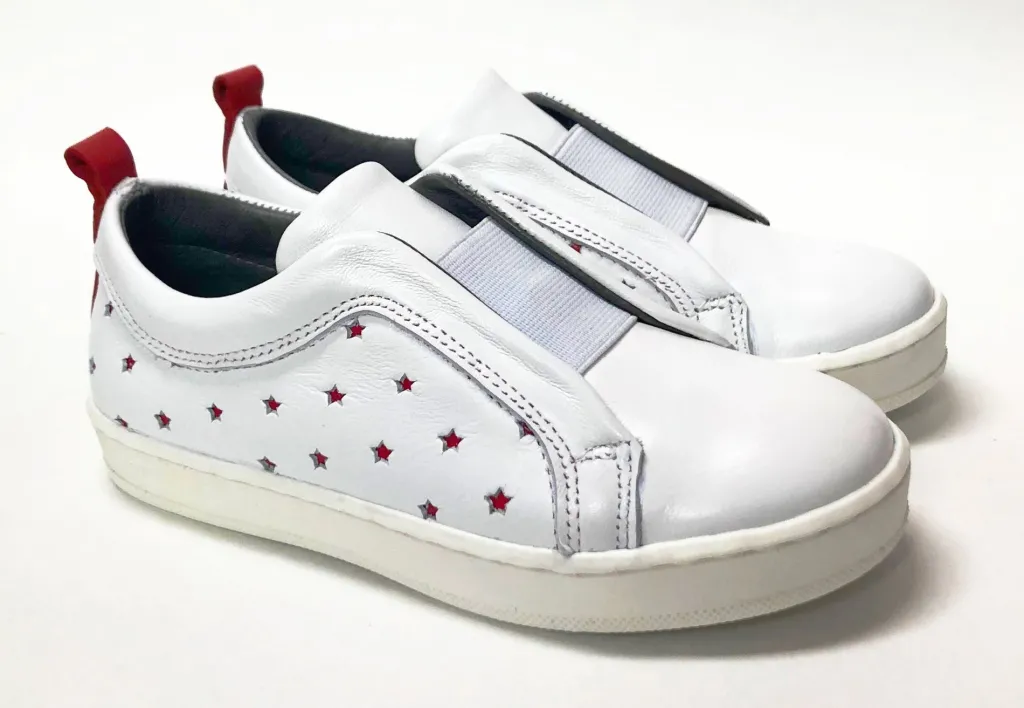 BluBlonc White and Red Star Slip-On Sneaker Hot