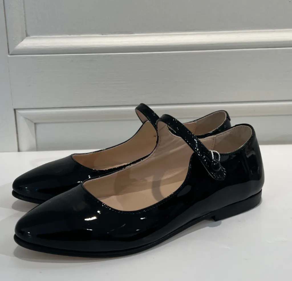 Bonpoint Black Patent Pointed Mary Jane Discount
