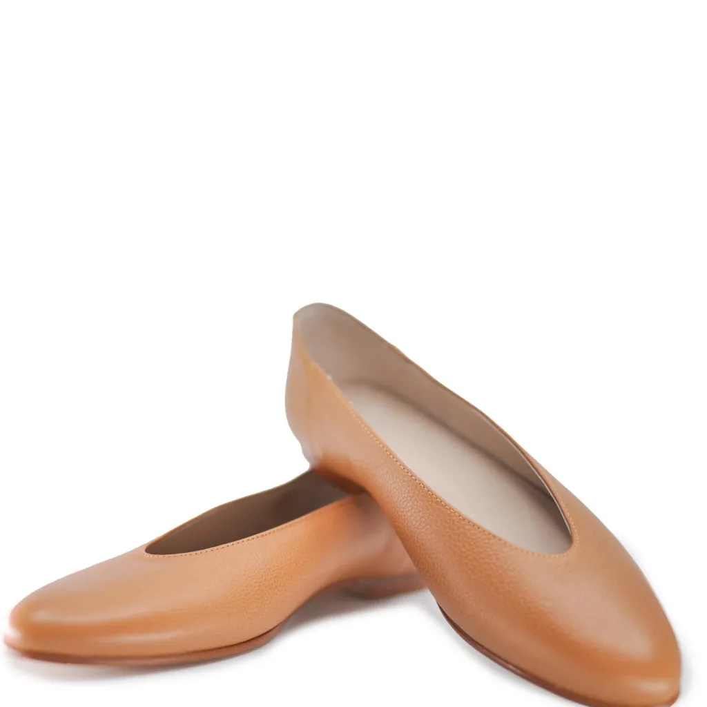Hoo Camel Leather V Flat New