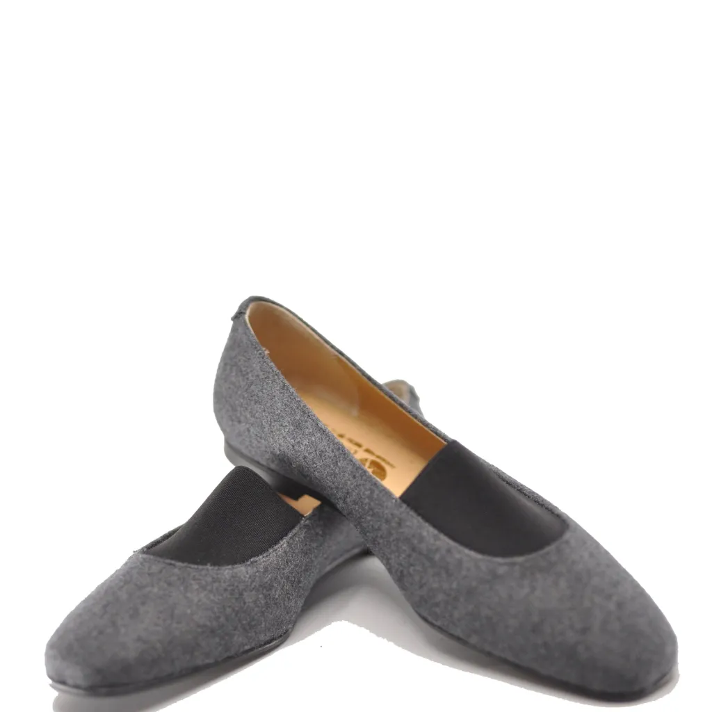 LMDI Collection LMDI Gray Elastic Slip On Outlet
