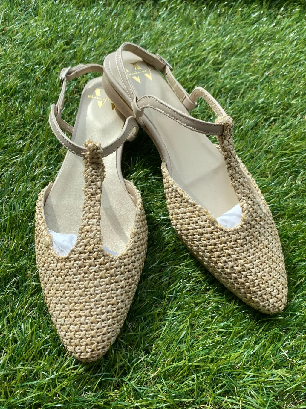 Manuela De Juan Manuela Beige Crochet Pointed T Strap Sale
