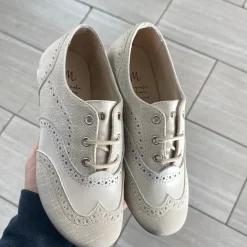 Manuela De Juan Manuela Beige Wingtip Derby Discount