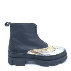 Manuela De Juan Manuela Black and Metallic Wingtip Zipper Boot Online