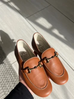 Manuela De Juan Manuela Brown Leather Buckle Loafer Hot