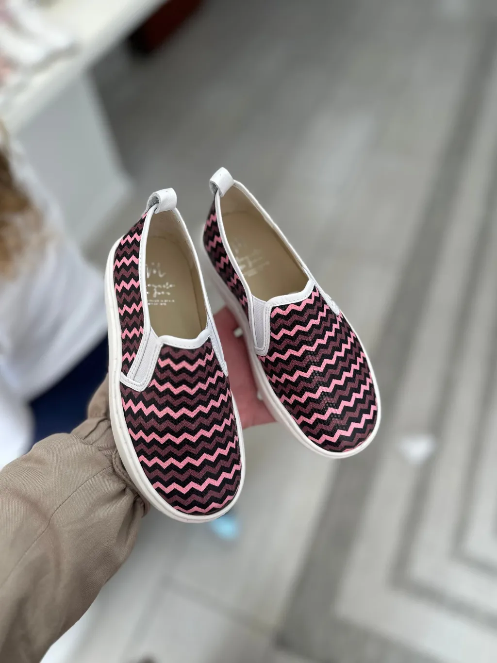 Manuela De Juan Manuela Pink Chevron Slip-on Sneaker Outlet