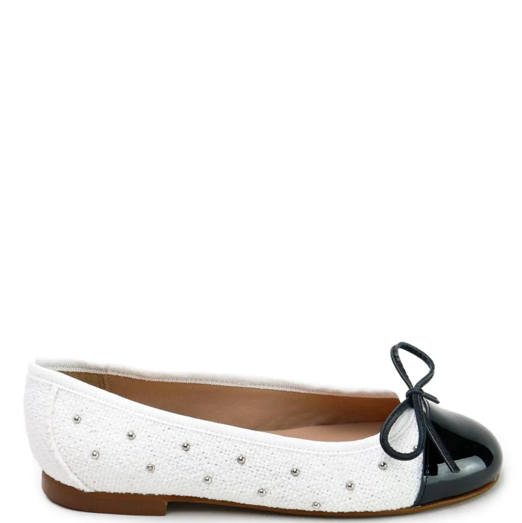 Papanatas White and Black Bow Flat Online