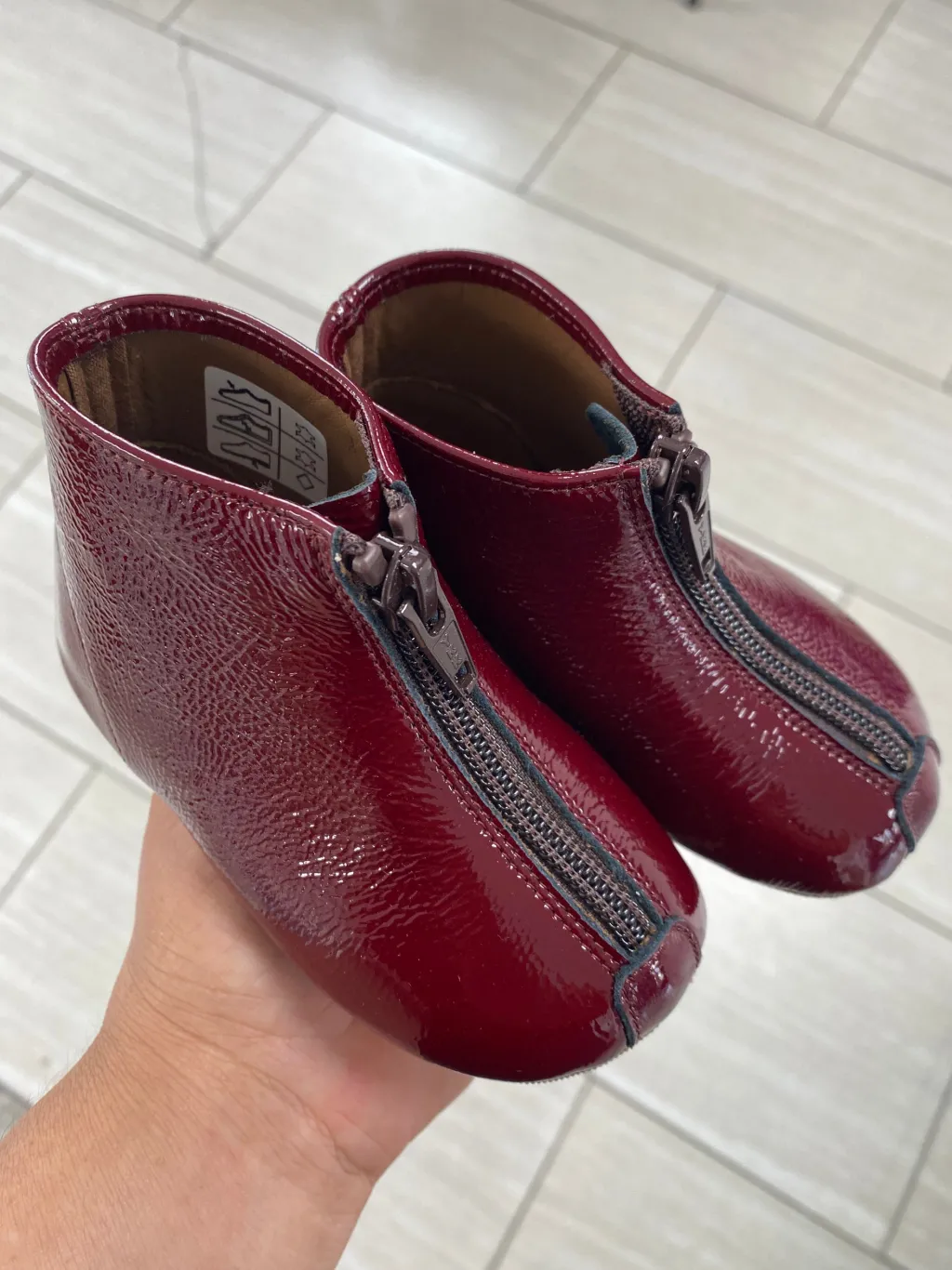 PèPè Pepe Burgundy Patent Zipper Bootie New