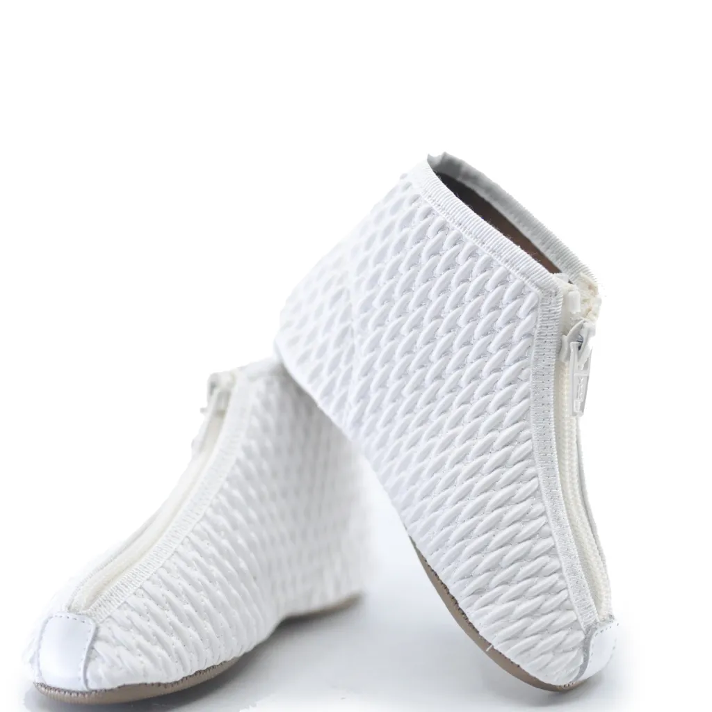 PèPè Pepe White Textured Zipper Bootie Clearance