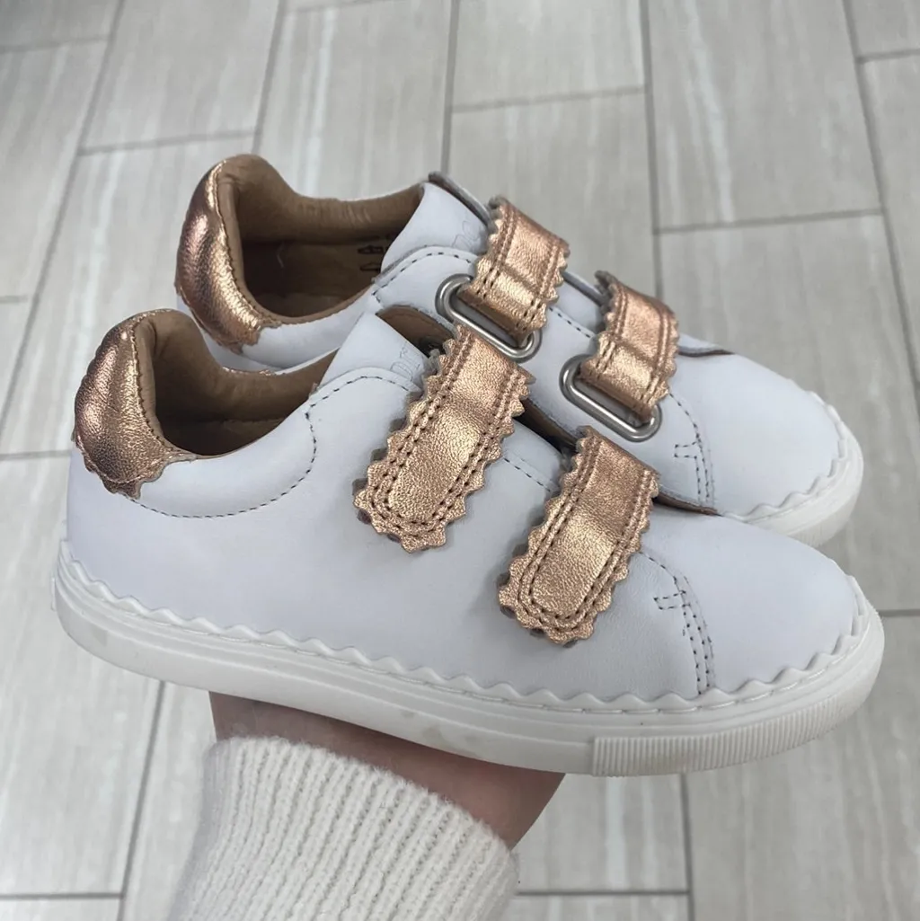 Porte White and Rose Gold Scalloped Velcro Sneaker Online