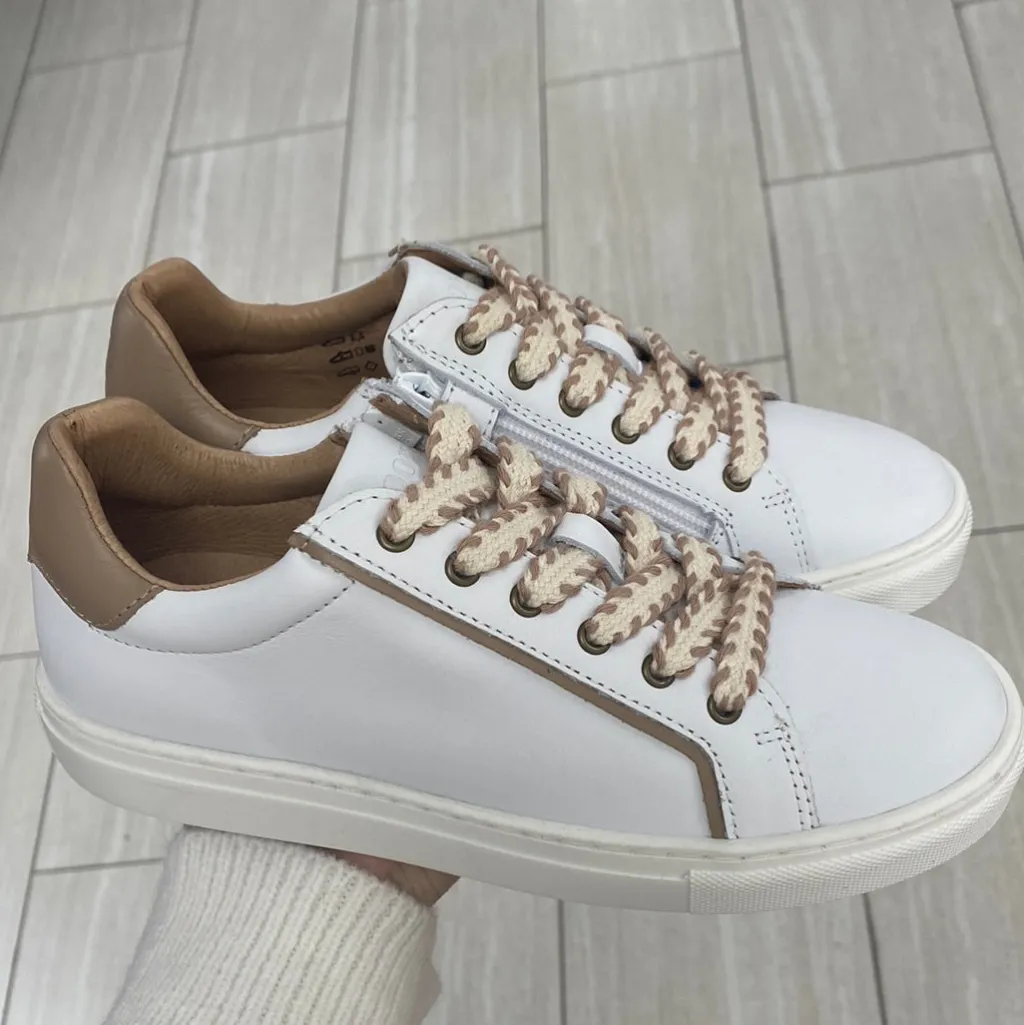 Porte White and Stone Zipper Sneaker Online