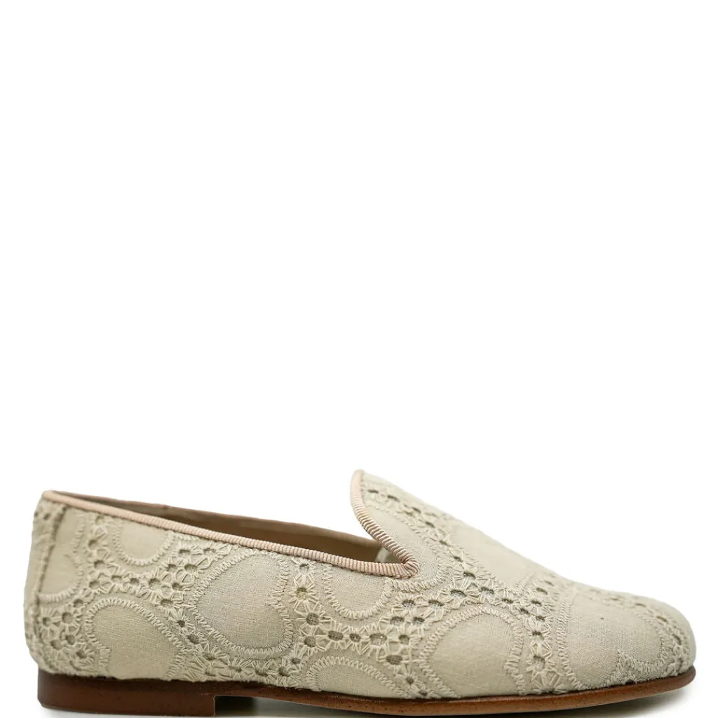 Spain+Co Beige Heart Smoking Loafer Fashion