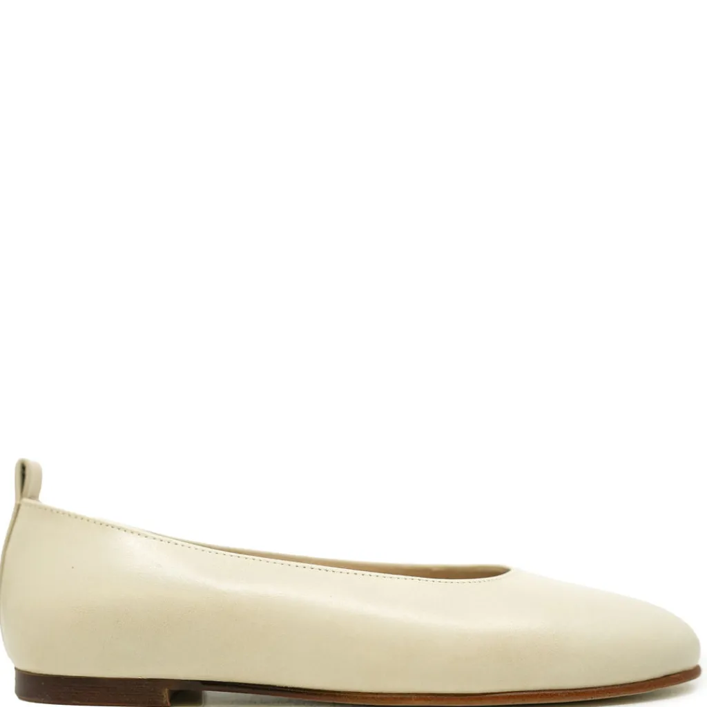Spain+Co Cream Leather Ballet Flat Fashion